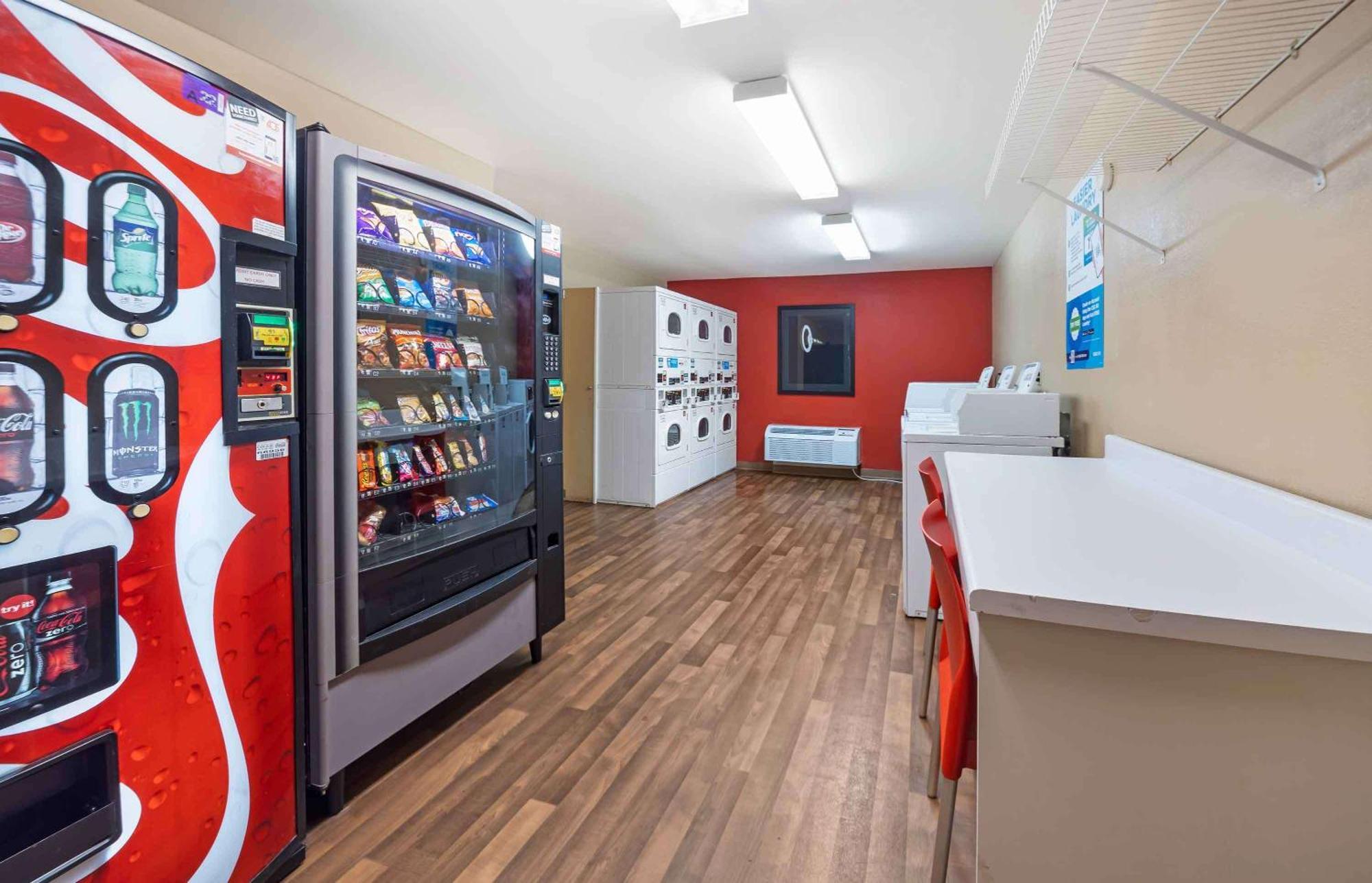 Extended Stay America Suites - Oklahoma City - Airport Exterior foto