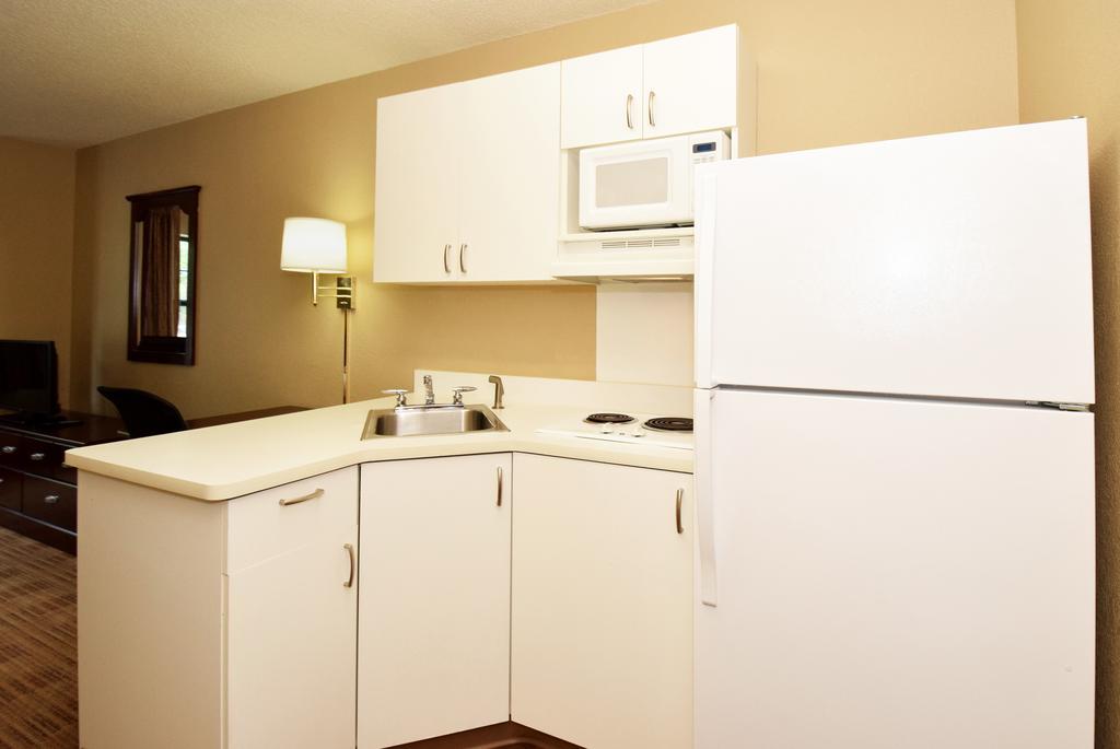 Extended Stay America Suites - Oklahoma City - Airport Exterior foto